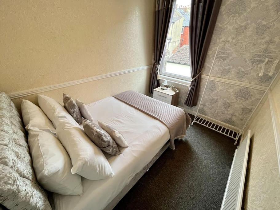 Scoresby Escape - Whitby Holiday Home Extérieur photo